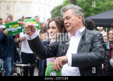 Wien, Österreich. Mai 2024. ÖSTERREICH; WIEN; 20240507; Vizekanzler und Bundessprecher der Grünen Werner Kogler beim Auftakt der Wahlkundgebung der Grünen am 7. Mai 2024 in Wien. /// ÖSTERREICH; WIEN; 20240507; Vizekanzler und Bundesprecher der Grünen Werner Kogler während der Wahlkampf Auftakt Veranstalltung der Grünen in Wien am 07. Mai 2024. - 20240507 PD13065 Credit: APA-PictureDesk/Alamy Live News Stockfoto