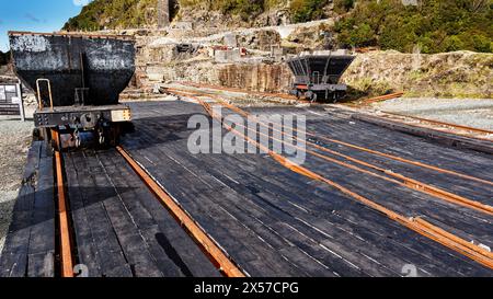 Denniston Plateau, Buller District, Denniston Kohlewagons und Kohlebergwerke, Westküste, Südinsel, Aotearoa/Neuseeland. Stockfoto