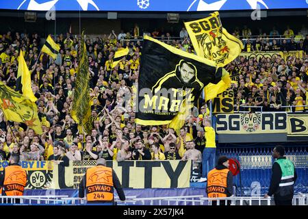 Paris, Frankreich. Mai 2024. Die Fans des Parc des Princes Dortmund beim Halbfinale der UEFA Champions League im zweiten Legspiel zwischen Paris Saint-Germain und Borussia Dortmund im Parc des Princes am 7. Mai 2024 in Paris. (Foto von SPP) (SPP/Eurasia Images) Credit: SPP Sport Press Photo. /Alamy Live News Stockfoto