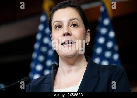 Washington, District of Columbia, USA. Mai 2024. Die US-Repräsentantin ELISE STEFANIK (R-NY) sprach auf einer Pressekonferenz im Kapitol der USA. (Kreditbild: © Michael Brochstein/ZUMA Press Wire) NUR REDAKTIONELLE VERWENDUNG! Nicht für kommerzielle ZWECKE! Stockfoto