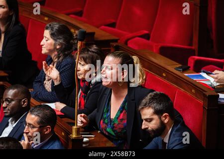 Paris, Frankreich. Mai 2024. Mathilde Panot, Präsident der Gruppe La France Insoumise, wurde während der Fragen an die Regierungssitzung in der Nationalversammlung gesehen. Eine wöchentliche Sitzung der Befragung der französischen Regierung findet in der Nationalversammlung im Palais Bourbon in Paris statt. Quelle: SOPA Images Limited/Alamy Live News Stockfoto
