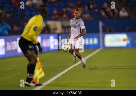 Frisco, Texas, USA. Mai 2024. LUIZ FERNANDO NASCIMENTO (9) von Memphis 901 FC versucht, den bal während des Lamar Hunt U.S. Open Cup-Spiels der Runde 32 gegen TC Dallas im Toyota Stadium am Dienstag in Frisco, Texas, im Ball zu halten. (Kreditbild: © Brian McLean/ZUMA Press Wire) NUR REDAKTIONELLE VERWENDUNG! Nicht für kommerzielle ZWECKE! Stockfoto