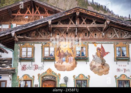 Geographie / Reisen, Deutschland, Bayern, Wallgau, historische Häuser mit Lueftl-Malerei im Wallgau, das URHEBERRECHT DES KÜNSTLERS MUSS NICHT GELÖSCHT WERDEN Stockfoto