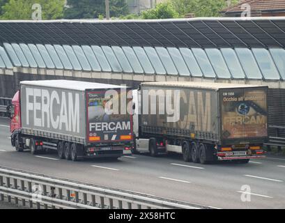 Bergamo, Italien. Mai 2024. In Italien nimmt der Straßengüterverkehr sechsmal schneller zu als die Schiene: 21 Milliarden Tonnen pro Kilometer auf der Schiene und 180 Milliarden Tonnen pro Kilometer auf der Autobahn. Quelle: Unabhängige Fotoagentur/Alamy Live News Stockfoto