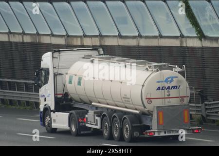 Bergamo, Italien. Mai 2024. In Italien nimmt der Straßengüterverkehr sechsmal schneller zu als die Schiene: 21 Milliarden Tonnen pro Kilometer auf der Schiene und 180 Milliarden Tonnen pro Kilometer auf der Autobahn. Quelle: Unabhängige Fotoagentur/Alamy Live News Stockfoto