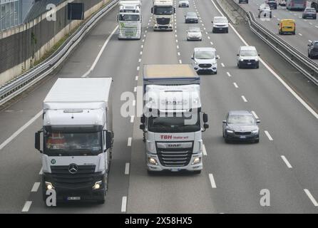 Bergamo, Italien. Mai 2024. In Italien nimmt der Straßengüterverkehr sechsmal schneller zu als die Schiene: 21 Milliarden Tonnen pro Kilometer auf der Schiene und 180 Milliarden Tonnen pro Kilometer auf der Autobahn. Quelle: Unabhängige Fotoagentur/Alamy Live News Stockfoto
