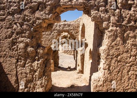 Die Burgruinen von Tanuf, Wadi Tanuf, Al Dakhiliyah, Oman Stockfoto