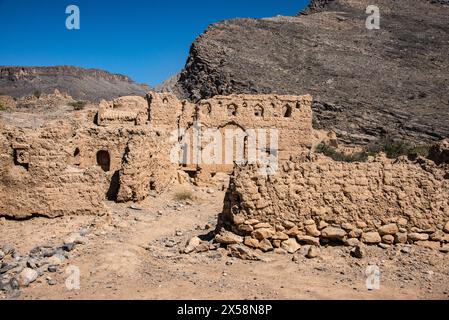 Die Burgruinen von Tanuf, Wadi Tanuf, Al Dakhiliyah, Oman Stockfoto