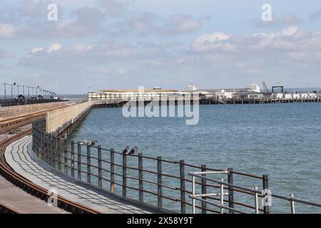 Ryde Pier und Esplanade Bahnhof auf der Isle of Wight Stockfoto