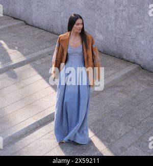 Paola Turani Outfit im Straßenstil vor der Modenschau Ermanno Scervino während der Mailand Fashion Week Stockfoto