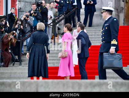 STOCKHOLM, SCHWEDEN - 7. MAI 2024: Die königliche Familie von Dänemark und Schweden besucht das Nordische Museum in Stockholm während eines Staatsbesuchs. Stockfoto
