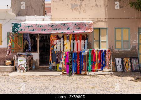 Traditioneller lokaler Souvenirladen in Sal Rei, Boa Vista, Kap Verde, Republik Cabo Verde, Afrika Stockfoto