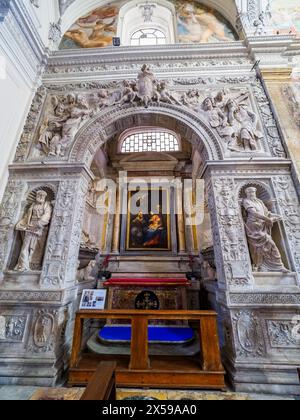 Cesi-Kapelle in der Kirche Santa Maria della Pace - Rom, Italien Stockfoto