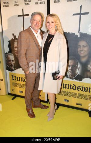 Christian Swoboda und Christine Zierl bei der Premiere des Kinofilms 'Hundswut' im Mathäser Filmpalast. München, 09.04.2024 Stockfoto