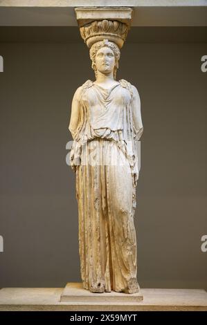 Karyatide aus das Erechtheion, Athen & die Akropolis, das British Museum, London. England. VEREINIGTES KÖNIGREICH. Stockfoto