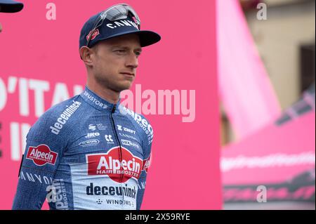 Novara, Italien. Mai 2024. Team Alpecin-Deceuninck während Stage 3 - Novara-Fossano, Giro d'Italia Rennen in Novara, Italien, 06. Mai 2024 Credit: Independent Photo Agency/Alamy Live News Stockfoto