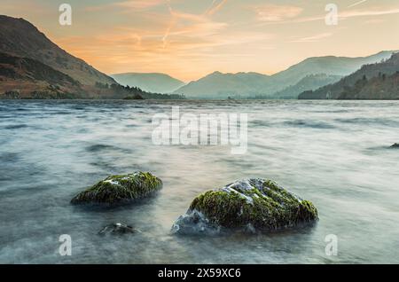 Ullswater in der Abenddämmerung, Lake District, Cumbria, England. Stockfoto