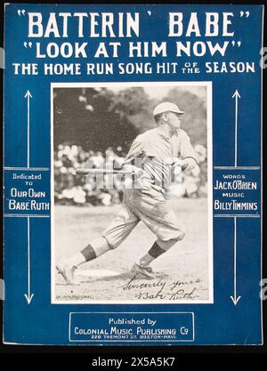 „Batterin Babe“ „Look at HIM Now“, der Home-Run-Song-Hit der Saison, der Babe Ruth gewidmet ist. Worte von Jack O'Brien Musik von Billy Timmins. Cover-Artwork für amerikanische Vintage-Noten. Ca. 1900er Jahre Stockfoto