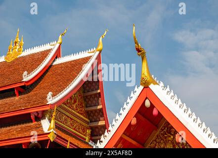 Dach des Klosters Wat Mai Suwannaphumaham, Luang Prabang, Laos Stockfoto