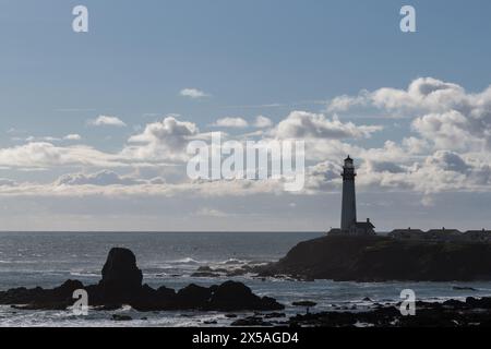 Pigeon Point Light Station oder Leuchtturm an der zentralkalifornischen Küste. Der 1871 erbaute Leuchtturm ist der höchste Leuchtturm an der Westküste der Vereinigten Staaten Stockfoto