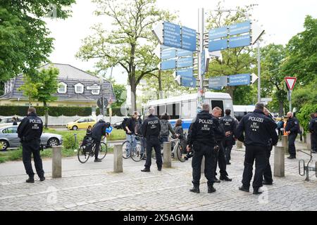 Berlin, Solidaritätskundgebung an der FU GER, Berlin,20240507,Berlin, Solidaritätskundgebung an der FU in Dahlem, gegen den Gazakrieg *** Berlin, Solidaritätskundgebung an der FU GER, Berlin,20240507,Berlin, Solidaritätskundgebung an der FU in Dahlem, gegen den Gaza-Krieg Stockfoto