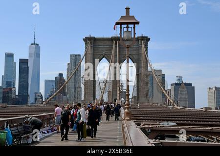 Blick auf Manhattan von der Brooklyn Bridge, New York City, USA Stockfoto