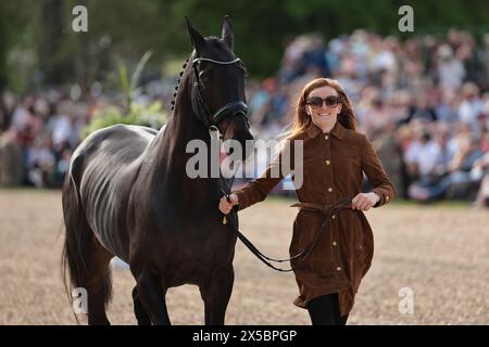 Holly Richardson von Großbritannien mit Bally Louis während der ersten Pferdeinspektion bei den Badminton Horse Trials am 8. Mai 2024, Badminton Estate, Vereinigtes Königreich (Foto: Maxime David - MXIMD Pictures) Stockfoto
