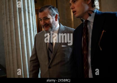 Washington, USA. Mai 2024. Senator Ted Cruz (R-TX) am Mittwoch, den 8. Mai, im US-Kapitol in Washington, DC, 2024. (Graeme Sloan/SIPA USA) Credit: SIPA USA/Alamy Live News Stockfoto