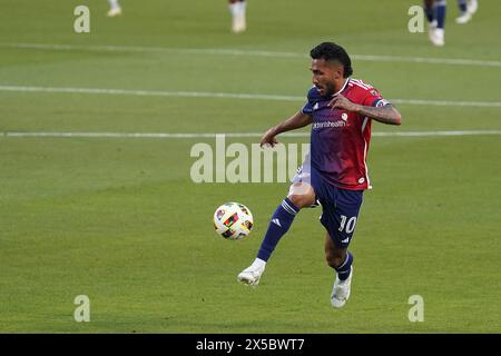 Frisco, Texas, USA. Mai 2024. Jesus Ferreira #10 des Dallas FC bringt den Ball 2024 im 32er-Spiel des Lamar Hunt US Open Cup zwischen dem FC Dallas und Memphis 901 FC im Toyota Stadium nach vorne. Dallas schlug Memphis mit 1:0. (Kreditbild: © Javier Vicencio/eyepix via ZUMA Press Wire) NUR REDAKTIONELLE VERWENDUNG! Nicht für kommerzielle ZWECKE! Stockfoto