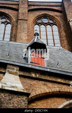 Gotische alte Kirk in Delft, Niederlande. Stockfoto