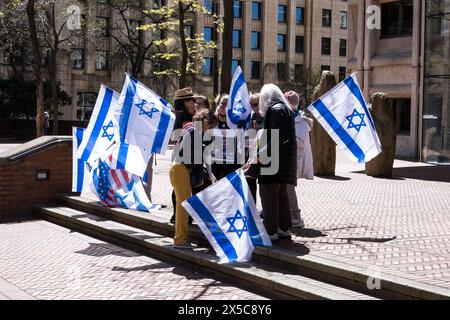 Seattle, USA. Mai 2024. Eine Unterstützung für Israel-Protest beim Federal Buliding in der Innenstadt. Quelle: James Anderson/Alamy Live News Stockfoto