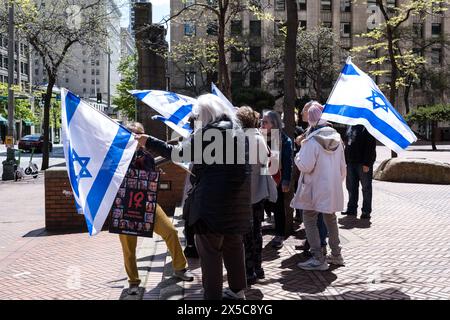 Seattle, USA. Mai 2024. Eine Unterstützung für Israel-Protest beim Federal Buliding in der Innenstadt. Quelle: James Anderson/Alamy Live News Stockfoto