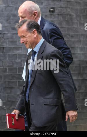 London, Großbritannien. Mai 2024. Alun Cairns und Damian Green (hinten). Dutzende konservative Abgeordnete, ehemalige Minister und andere Kollegen besuchen die Downing Street, offenbar für eine „Wahlpräsentation“ und eine Unterrichtung mit dem Premierminister und seinen Beratern. Quelle: Imageplotter/Alamy Live News Stockfoto