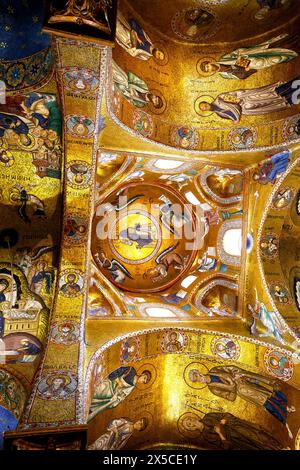 Die Kirche Santa Maria Dell'Ammiraglio, auch bekannt als La Martorana, in Palermo Sizilien Italien Stockfoto