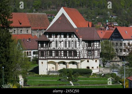 Residenzschloss Urach, spätmittelalterliches Schloss, Geburtsort des Grafen Eberhard Bart, erster Herzog von Württemberg, aristokratische Residenz, historisch Stockfoto