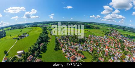 Blick auf das Günztal rund um den Markt Rettenbach in der Region Donau-Iller in Oberschwaben Stockfoto