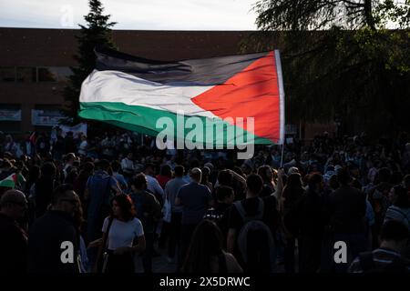 Studenten der Complutense University of Madrid starteten am 7. Mai 2024 auf dem Universitätscampus in Madrid, Spanien, ein Lager für die Solidarität im Gazastreifen. Ähnliche Lager wurden von Studenten weltweit aus Protest gegen die israelische Bombardierung des Gazastreifens gestartet, bei der Zehntausende Menschen ums Leben kamen. © Craig Redmond Stockfoto