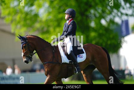 Majas Hope wurde von Pippa Funnell während der Dressur am zweiten Tag der Badminton Horse Trials 2024 auf dem Badminton Estate in Gloucestershire geritten. Bilddatum: Donnerstag, 9. Mai 2024. Stockfoto