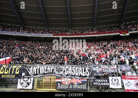 Brüssel, Belgien Mai 2024. Die Fans Antwerpens wurden vor dem Spiel zwischen RUSG Royale Union Saint-Gilloise gegen RAFC Royal Antwerp FC, dem Finale des belgischen Croky Cup, im King Baudouin Stadion in Brüssel am Donnerstag, den 9. Mai 2024, abgebildet. BELGA FOTO TOM GOYVAERTS Credit: Belga Nachrichtenagentur/Alamy Live News Stockfoto