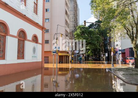 PORTO ALEGRE, BRASILIEN - 07. Mai 2024: Historische Überschwemmung im Süden Brasiliens. Stockfoto