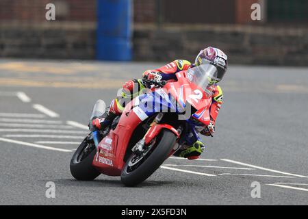 9. Mai 2024; Briggs EquipmentNorth West 200 Motorcycle Race, Portrush, Antrim, Nordirland; North West 200 Qualifying und Rennen; John McGuinness MBE (Honda Racing UK) während des Superstock Qualifying Stockfoto