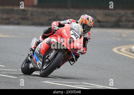 9. Mai 2024; Briggs EquipmentNorth West 200 Motorcycle Race, Portrush, Antrim, Nordirland; North West 200 Qualifying und Rennen; Davey Todd (Milwaukee BMW) war zweitschnellste im Superbike Qualifying Stockfoto