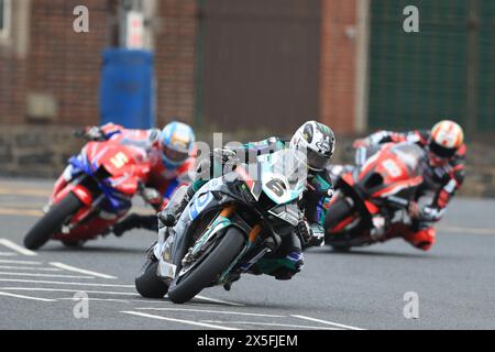 9. Mai 2024; Briggs EquipmentNorth West 200 Motorcycle Race, Portrush, Antrim, Nordirland; North West 200 Qualifying und Rennen; Michael Dunlop belegt den 3. Platz im Eröffnungsrennen Superbike Stockfoto