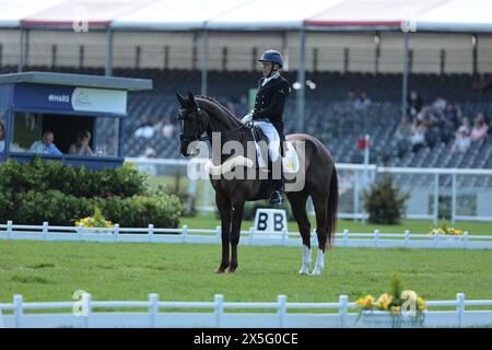 William Levett aus Australien mit Huberthus AC während des Dressurtests bei den Badminton Horse Trials am 9. Mai 2024, Badminton Estate, Vereinigtes Königreich (Foto: Maxime David - MXIMD Pictures) Stockfoto