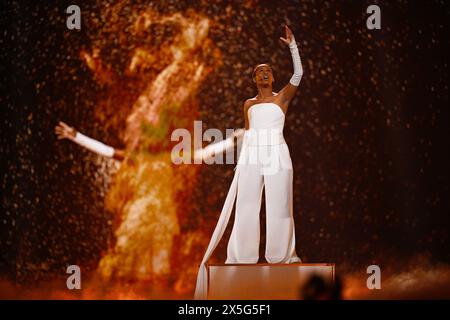Saba vertritt Dänemark mit dem Song "Sand" im zweiten Halbfinale des 68. Eurovision Song Contest (ESC) in der Malmö Arena in Malmö, Schweden, Donnerstag, 09. Mai, 2024.Foto: Jessica Gow / TT / Code 10070 Stockfoto
