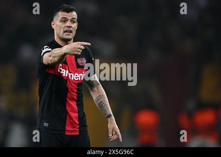 Leverkusen, Deutschland. Mai 2024. Fußball: Europa League, Bayer Leverkusen - AS Roma, K.-o.-Runde, Halbfinale, zweites Leg in der BayArena, Leverkusener Granit Xhaka gestikuliert. Quelle: Federico Gambarini/dpa/Alamy Live News Stockfoto