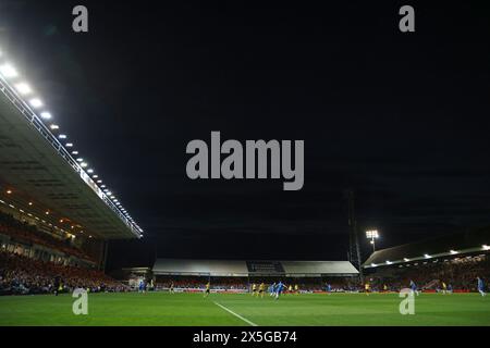 Peterborough, Großbritannien. Mai 2024. General Schuss beim Halbfinalspiel Peterborough United gegen Oxford United EFL League One Play-Off im Weston Homes Stadium, Peterborough, Cambridgeshire, am 8. Mai 2024. Quelle: Paul Marriott/Alamy Live News Stockfoto