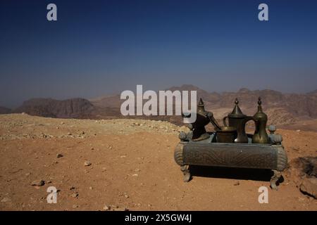 Petra Jordan und die umliegende Landschaft Stockfoto