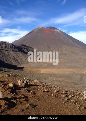 Mount Ngauruhoe oder Mount Doom, Tongariro Crossing, Central Plateau, Neuseeland Stockfoto