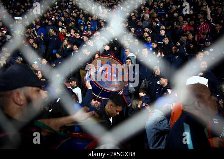 Buenos Aires, Buenos Aires, Argentinien. Mai 2024. San Lorenzo-Fans wurden vor dem Spiel zwischen San Lorenzo (ARG) und Independiente del Valle (ECU) als Teil der Copa Libertadores - Grupo F im Pedro Bidegain Stadium am 09. Mai 2024 in Buenos Aires, Argentinien gesehen (Credit Image: © Roberto Tuero/ZUMA Press Wire) NUR REDAKTIONELLE VERWENDUNG! Nicht für kommerzielle ZWECKE! Stockfoto